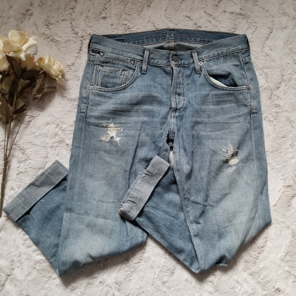 Citizens of Humanity Loose Capri Distressed‎ Jeans Size 25